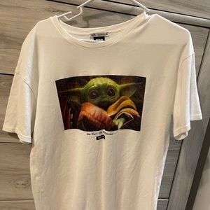 NEVER USED ZARA BABY YODA SHIRT